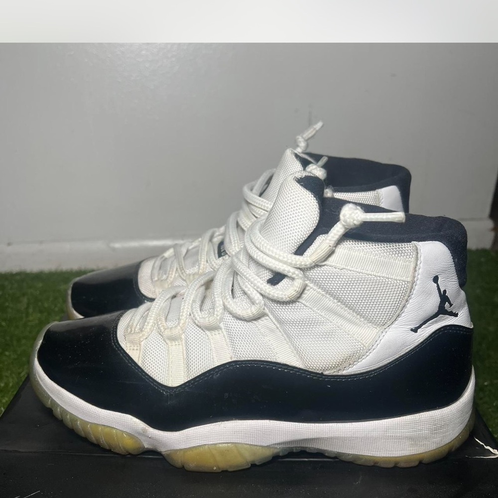 Air Jordan 11 “Concords” 🏁